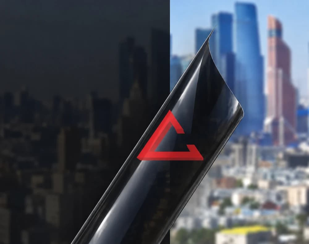 декоративная плёнка чёрный глянцевый CRYSTAL BLACK — тонировка окон квартир, домов и зданий в Санкт-Петербурге